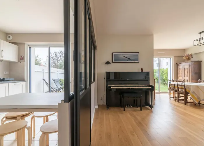 度假居 L'authentique - 600m - Piscine 圣纳泽尔