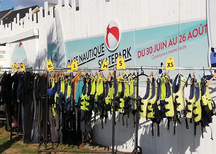 L'authentique - 600m - Piscine 圣纳泽尔